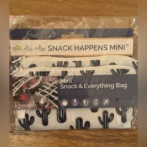 Itzy Ritzy Mini Snack Bag - Black and White Cactus